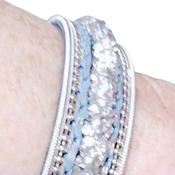 Silver Blue and White Crystal Bracelet Magnetic Locking Clasp - Picture 9 of 10